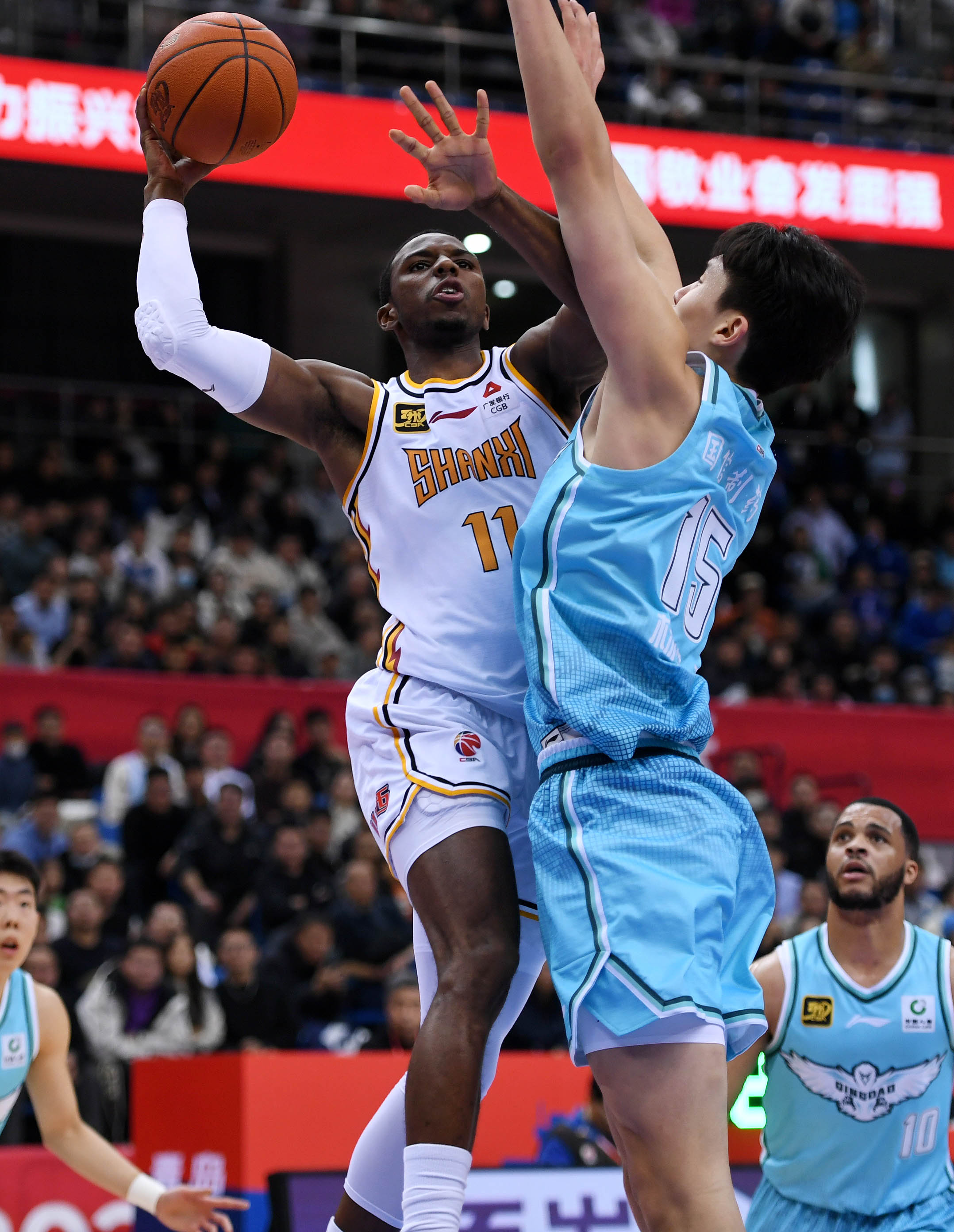 赛后体能课后；葡萄牙体育内部沟通备战CBA常规赛；压力陡增；赛季目标并未改变的简单介绍