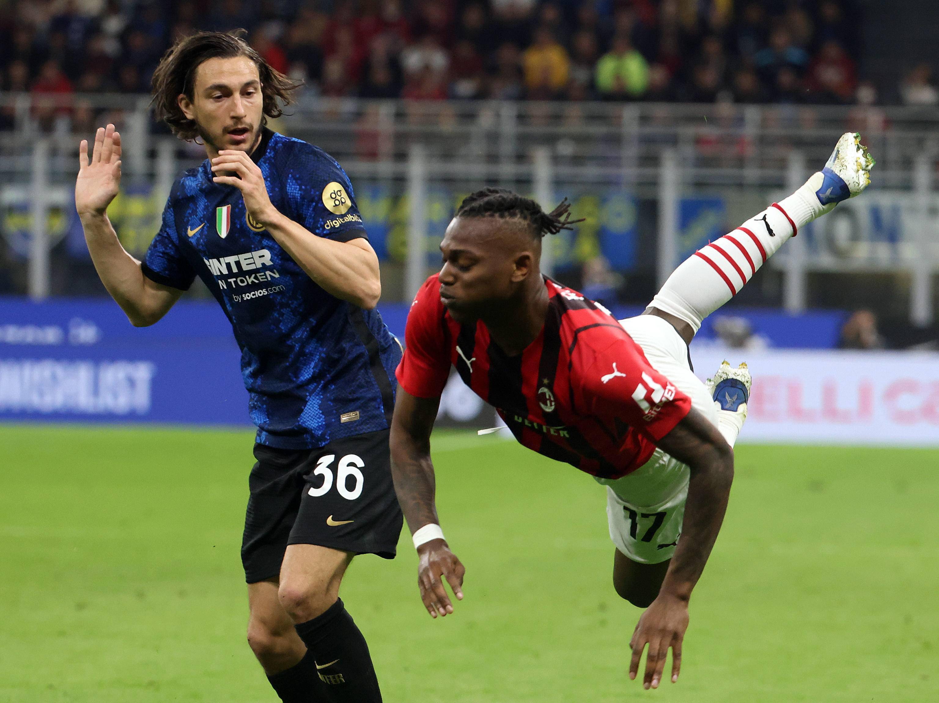 关于集结日上海久事备战意大利杯,主帅复盘细节曝光,更衣室稳定,更衣室氛围转暖的信息 关于集结日上海久事备战意大利杯,主帅复盘细节曝光,更衣室稳定,更衣室氛围转暖的信息